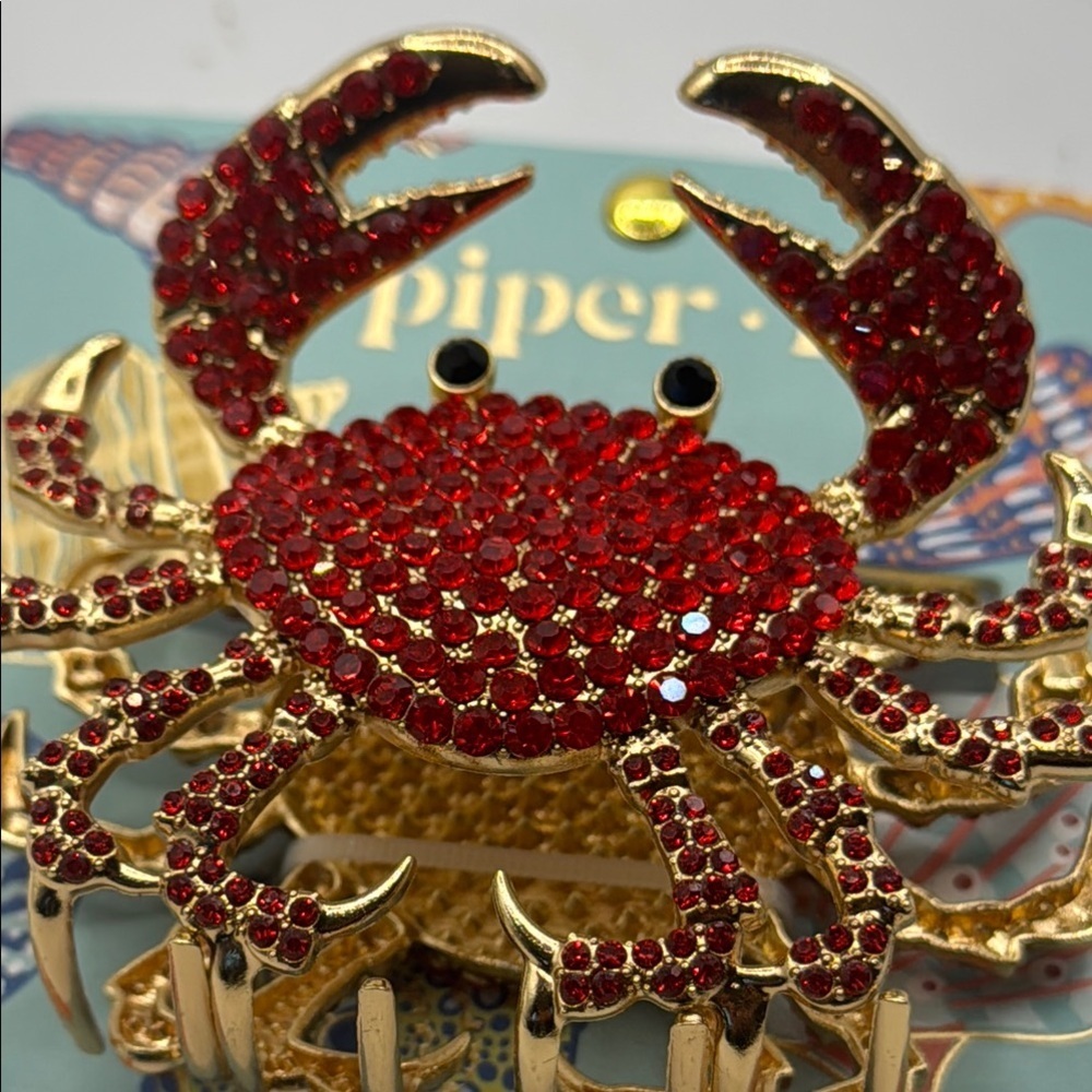 Piper K Red and Gold Crab hair clip - Picture 5 of 5